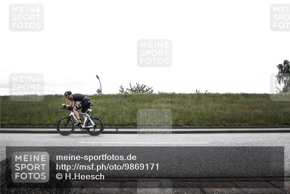 21.06.2026 - 29. Vierlanden-Triathlon H.Heesch http://msf.ph/oto/9869171 21.06.2026 12:31:21 Radfahren 882, 887, 893, 928, 937, 938, 945, 952, 969 meine-sportfotos.de