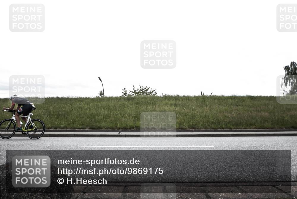 21.06.2026 - 29. Vierlanden-Triathlon H.Heesch http://msf.ph/oto/9869175 21.06.2026 12:31:22 Radfahren 882, 887, 893, 928, 937, 938, 945, 952, 969 meine-sportfotos.de