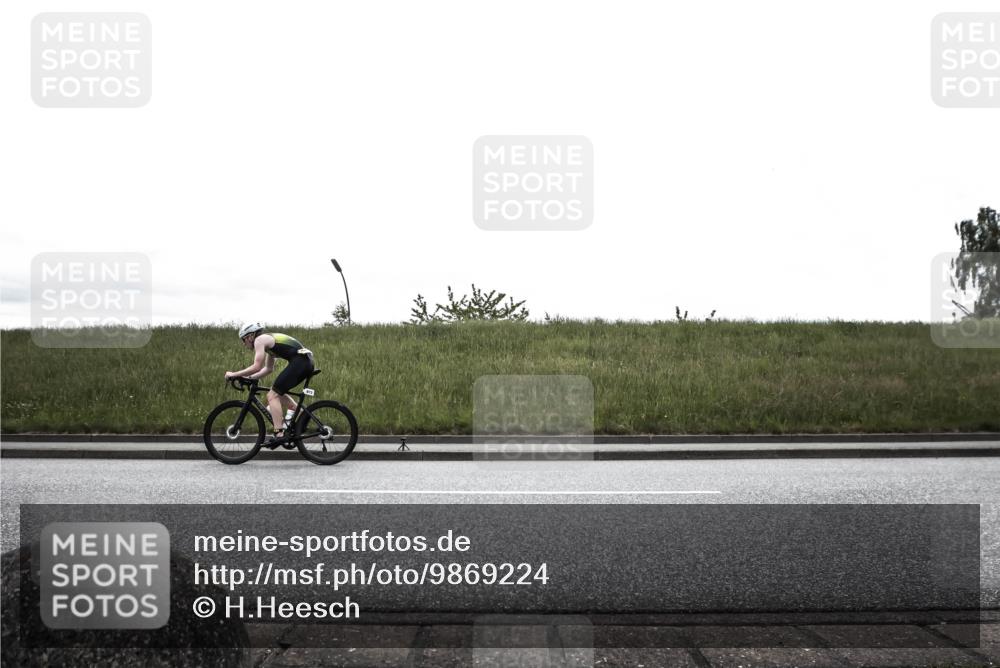 21.06.2026 - 29. Vierlanden-Triathlon H.Heesch http://msf.ph/oto/9869224 21.06.2026 12:32:00 Radfahren 664, 836, 932, 936, 973 meine-sportfotos.de