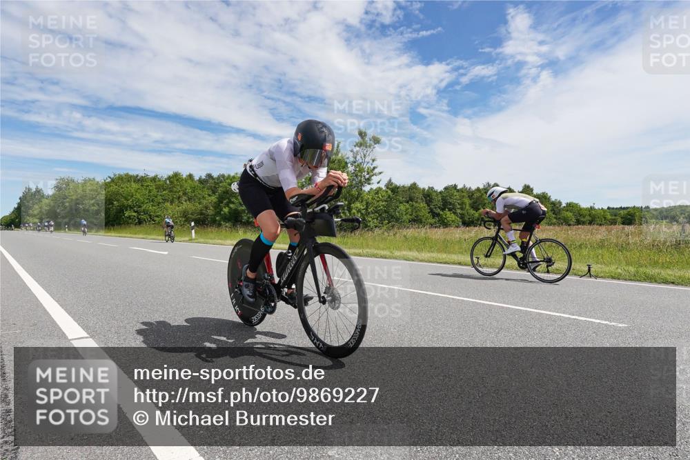 21.06.2026 - Viking Triathlon Michael Burmester http://msf.ph/oto/9869227 21.06.2026 11:58:05 Radfahren 54, 192, 275, 430, 453, 523, 605, 667 meine-sportfotos.de