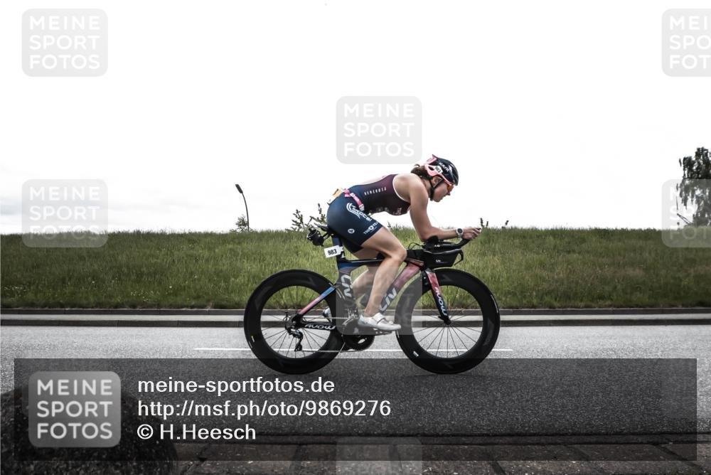21.06.2026 - 29. Vierlanden-Triathlon H.Heesch http://msf.ph/oto/9869276 21.06.2026 12:32:37 Radfahren 907, 983 meine-sportfotos.de