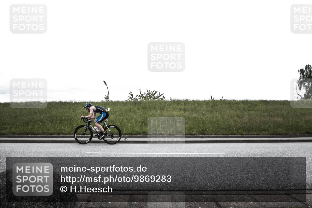 21.06.2026 - 29. Vierlanden-Triathlon H.Heesch http://msf.ph/oto/9869283 21.06.2026 12:32:45 Radfahren 907, 995 meine-sportfotos.de