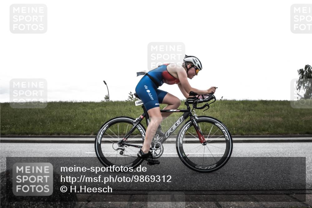 21.06.2026 - 29. Vierlanden-Triathlon H.Heesch http://msf.ph/oto/9869312 21.06.2026 12:33:29 Radfahren 1000, 1003, 1017 meine-sportfotos.de