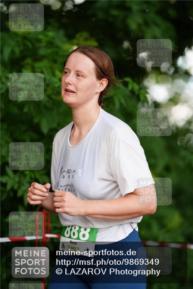 21.06.2026 - 29. Vierlanden-Triathlon LAZAROV Photography http://msf.ph/oto/9869349 21.06.2026 13:44:39 Laufen 0, 0, 0, 888, 14 meine-sportfotos.de