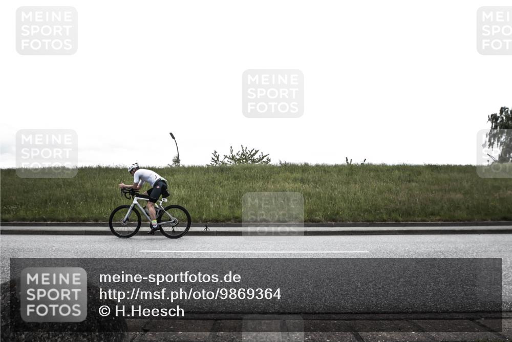 21.06.2026 - 29. Vierlanden-Triathlon H.Heesch http://msf.ph/oto/9869364 21.06.2026 12:34:10 Radfahren 804, 929, 1015 meine-sportfotos.de