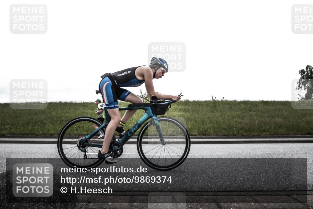 21.06.2026 - 29. Vierlanden-Triathlon H.Heesch http://msf.ph/oto/9869374 21.06.2026 12:34:18 Radfahren 990, 991, 997, 1010 meine-sportfotos.de