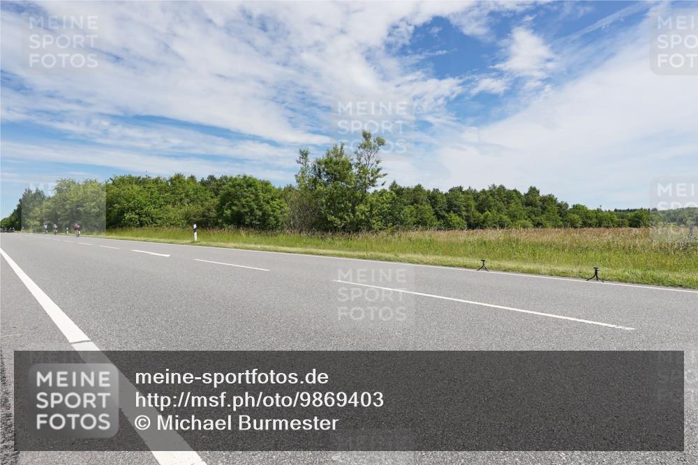 21.06.2026 - Viking Triathlon Michael Burmester http://msf.ph/oto/9869403 21.06.2026 11:59:50 Radfahren 222, 268, 273, 326, 350, 357, 440, 576 meine-sportfotos.de