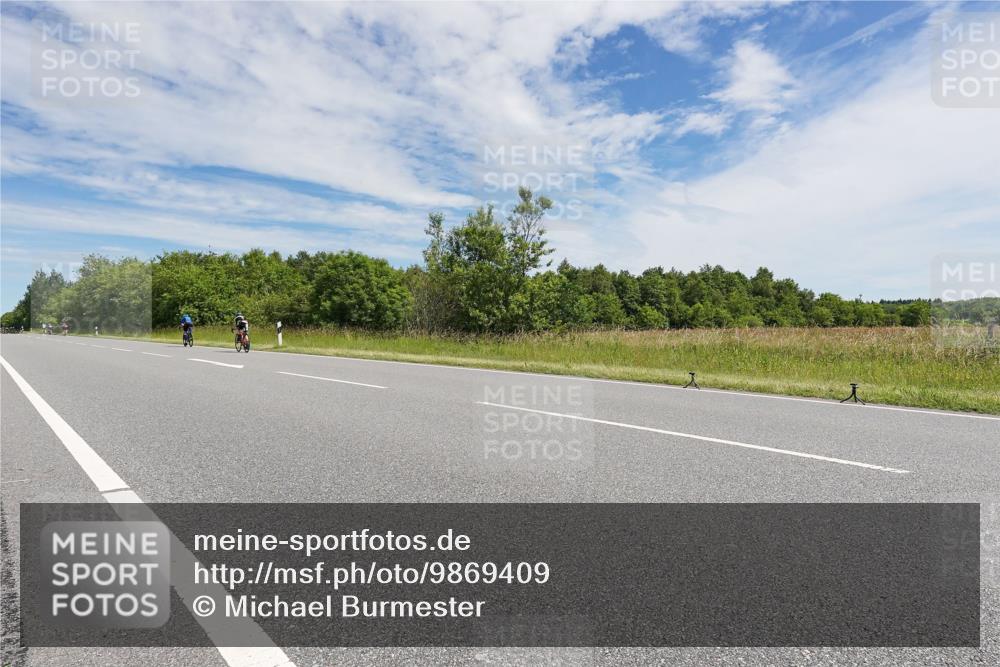 21.06.2026 - Viking Triathlon Michael Burmester http://msf.ph/oto/9869409 21.06.2026 11:59:54 Radfahren 273, 326, 350 meine-sportfotos.de