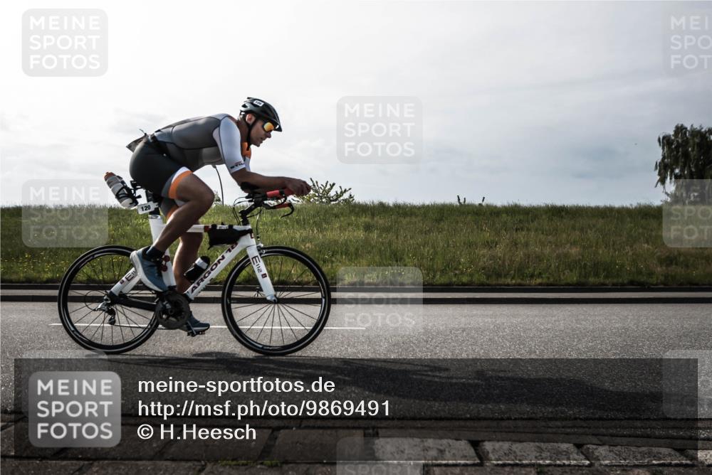 21.06.2026 - 29. Vierlanden-Triathlon H.Heesch http://msf.ph/oto/9869491 21.06.2026 09:07:17 Radfahren 120, 275 meine-sportfotos.de