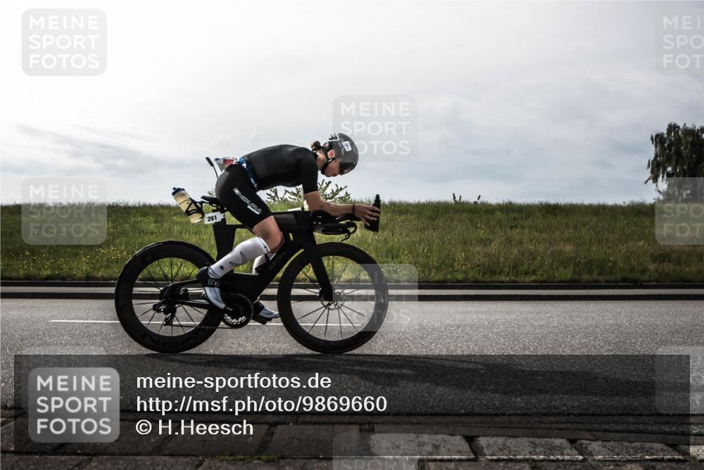 21.06.2026 - 29. Vierlanden-Triathlon H.Heesch http://msf.ph/oto/9869660 21.06.2026 09:12:02 Radfahren 241, 261, 288 meine-sportfotos.de