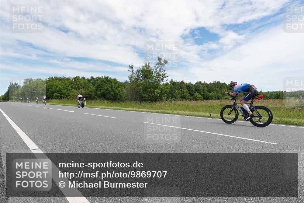 21.06.2026 - Viking Triathlon Michael Burmester http://msf.ph/oto/9869707 21.06.2026 12:04:02 Radfahren 116, 205, 261, 465 meine-sportfotos.de