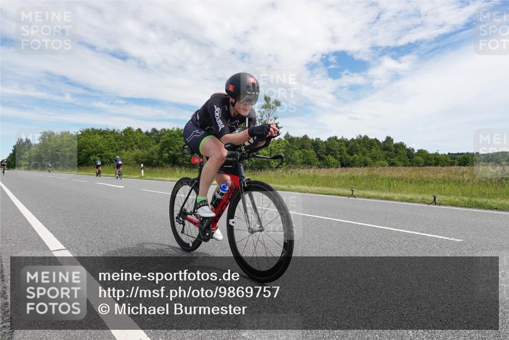 21.06.2026 - Viking Triathlon Michael Burmester http://msf.ph/oto/9869757 21.06.2026 12:05:02 Radfahren 83, 98, 142, 380, 467, 542, 642, 645, 669 meine-sportfotos.de