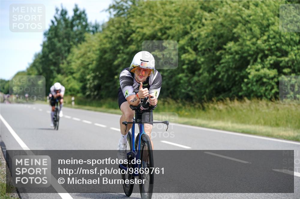 21.06.2026 - Viking Triathlon Michael Burmester http://msf.ph/oto/9869761 21.06.2026 12:30:41 Radfahren 34, 45, 99, 104, 109, 111, 113, 125, 137, 145, 180, 188, 199, 241, 327, 340, 359, 376, 553, 567, 578, 663 meine-sportfotos.de