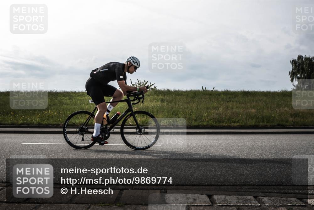 21.06.2026 - 29. Vierlanden-Triathlon H.Heesch http://msf.ph/oto/9869774 21.06.2026 09:14:06 Radfahren 193, 287 meine-sportfotos.de