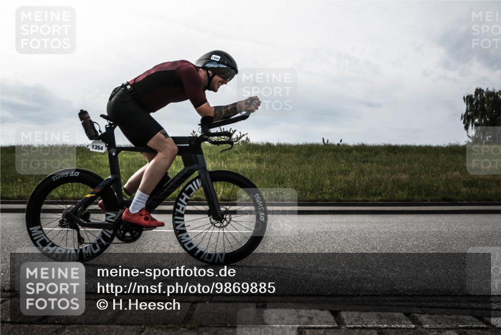 21.06.2026 - 29. Vierlanden-Triathlon H.Heesch http://msf.ph/oto/9869885 21.06.2026 09:16:12 Radfahren 61, 212, 1354 meine-sportfotos.de