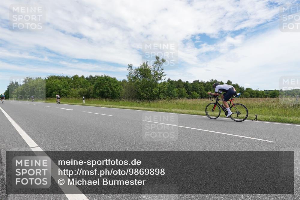 21.06.2026 - Viking Triathlon Michael Burmester http://msf.ph/oto/9869898 21.06.2026 12:06:05 Radfahren 26, 38, 58, 532, 625 meine-sportfotos.de