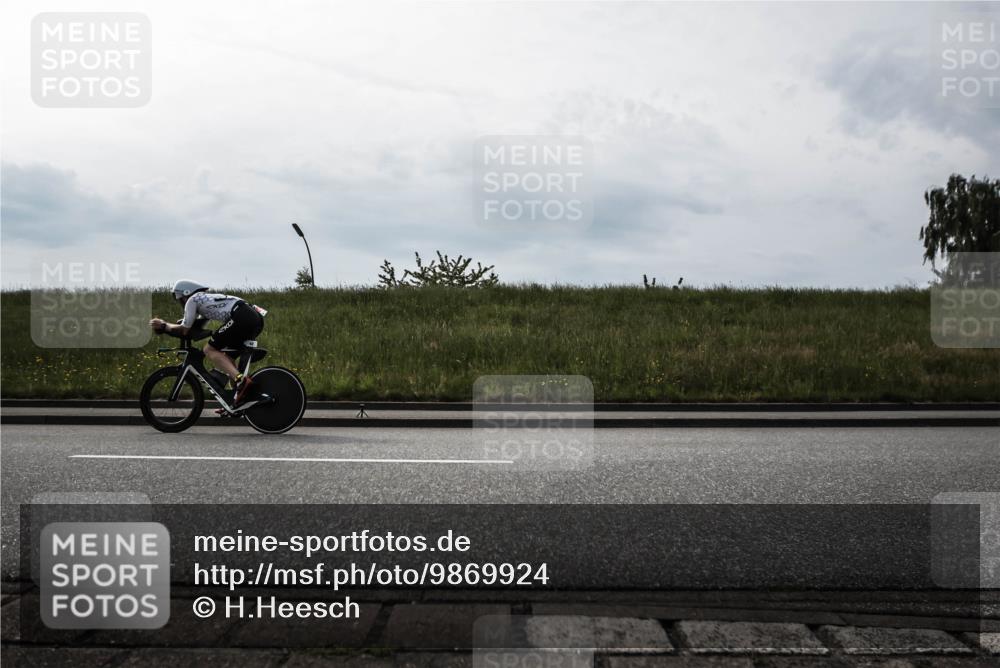 21.06.2026 - 29. Vierlanden-Triathlon H.Heesch http://msf.ph/oto/9869924 21.06.2026 09:17:25 Radfahren 3, 42, 72, 127, 202 meine-sportfotos.de