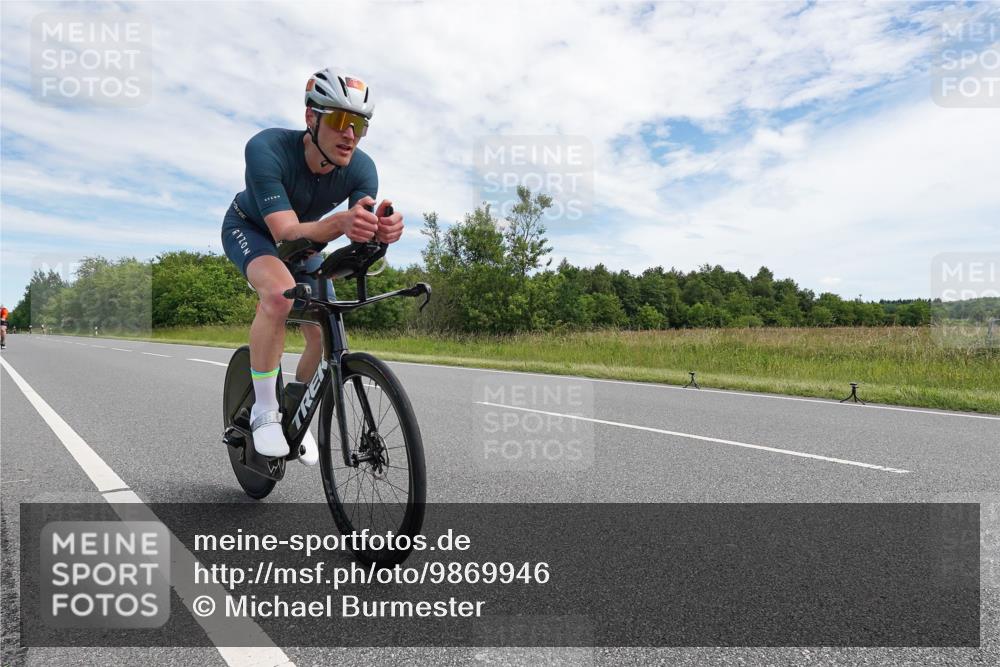 21.06.2026 - Viking Triathlon Michael Burmester http://msf.ph/oto/9869946 21.06.2026 12:06:45 Radfahren 55, 365, 495, 529, 541, 556 meine-sportfotos.de