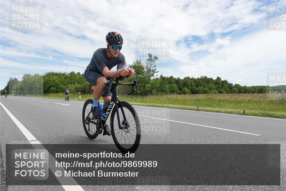 21.06.2026 - Viking Triathlon Michael Burmester http://msf.ph/oto/9869989 21.06.2026 12:07:20 Radfahren 44, 60, 118, 163, 166, 212, 245, 267, 316, 348, 387, 419, 562, 608, 615 meine-sportfotos.de