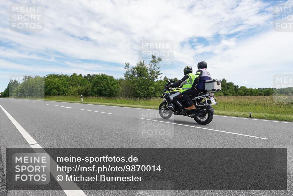 21.06.2026 - Viking Triathlon Michael Burmester http://msf.ph/oto/9870014 21.06.2026 12:07:29 Radfahren 44, 97, 118, 163, 226, 245, 267, 316, 387, 419, 562, 562 meine-sportfotos.de