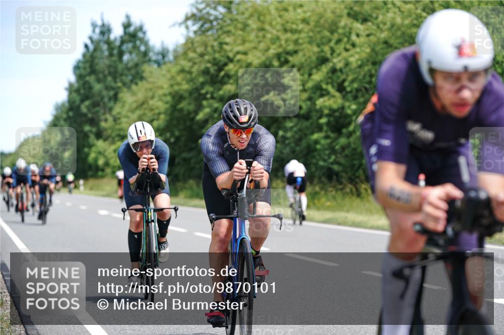 21.06.2026 - Viking Triathlon Michael Burmester http://msf.ph/oto/9870101 21.06.2026 12:32:51 Radfahren 93, 97, 114, 116, 237, 247, 265, 289, 301, 447, 450, 454, 579, 626, 659 meine-sportfotos.de