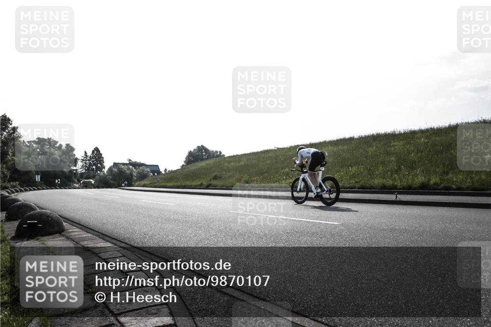 21.06.2026 - 29. Vierlanden-Triathlon H.Heesch http://msf.ph/oto/9870107 21.06.2026 09:03:28 Radfahren  meine-sportfotos.de