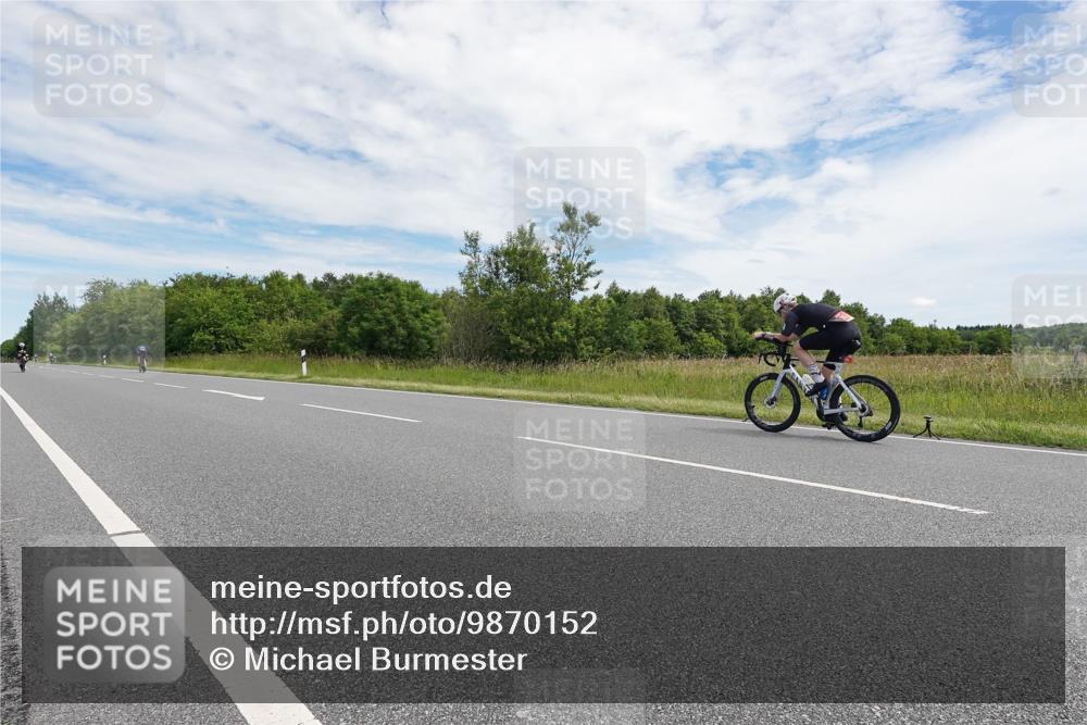 21.06.2026 - Viking Triathlon Michael Burmester http://msf.ph/oto/9870152 21.06.2026 12:08:55 Radfahren 63, 68, 72, 123, 162, 181, 224, 266, 359, 370, 370, 409, 409, 427, 427 meine-sportfotos.de