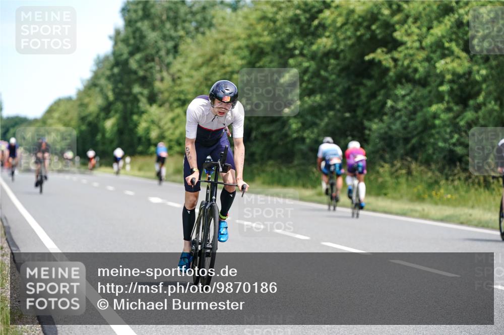 21.06.2026 - Viking Triathlon Michael Burmester http://msf.ph/oto/9870186 21.06.2026 12:33:02 Radfahren 93, 97, 114, 116, 122, 172, 237, 247, 289, 450, 579 meine-sportfotos.de