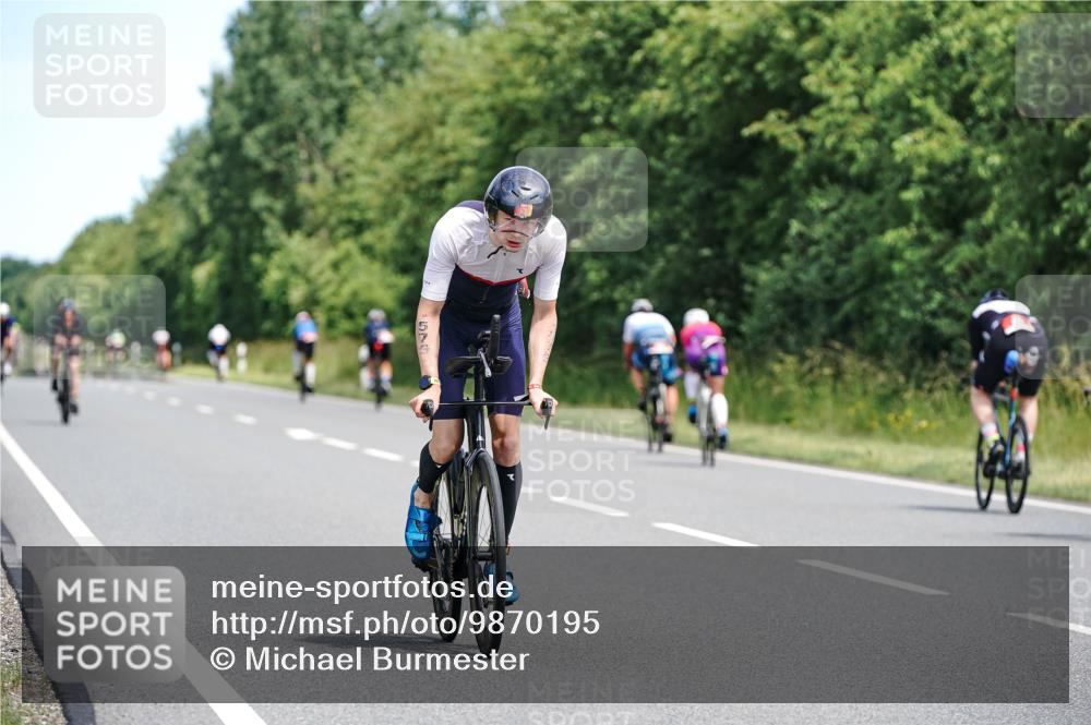 21.06.2026 - Viking Triathlon Michael Burmester http://msf.ph/oto/9870195 21.06.2026 12:33:02 Radfahren 93, 97, 114, 116, 122, 172, 237, 247, 289, 450, 579 meine-sportfotos.de