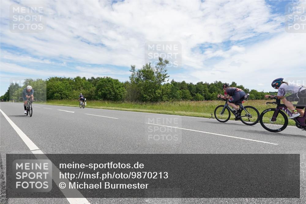 21.06.2026 - Viking Triathlon Michael Burmester http://msf.ph/oto/9870213 21.06.2026 12:09:24 Radfahren 9, 20, 20, 27, 104, 109, 115, 145, 180, 181, 383, 386, 416, 446, 612, 626 meine-sportfotos.de