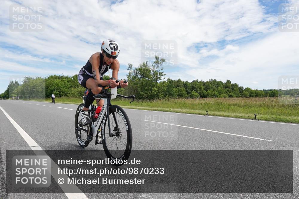 21.06.2026 - Viking Triathlon Michael Burmester http://msf.ph/oto/9870233 21.06.2026 12:09:34 Radfahren 20, 20, 27, 185, 378, 386, 416, 416 meine-sportfotos.de