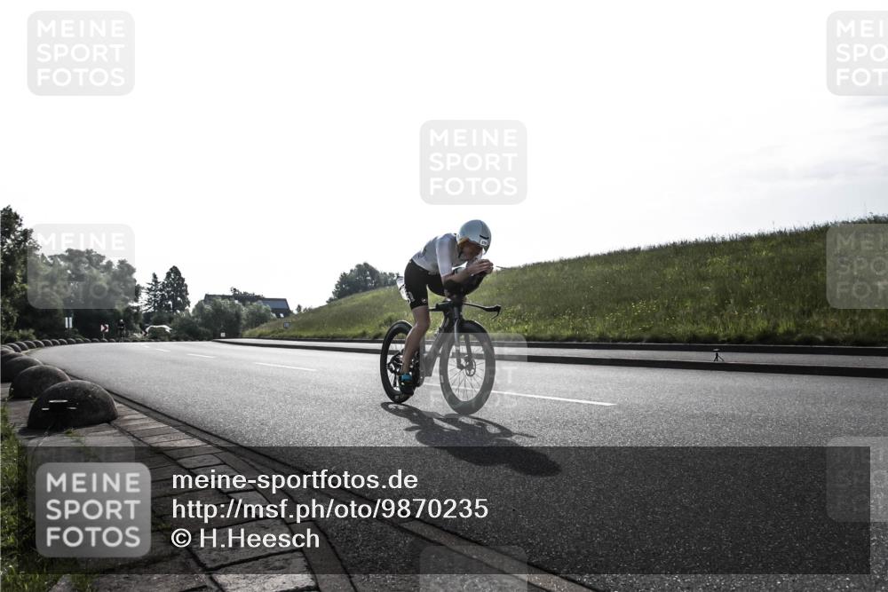 21.06.2026 - 29. Vierlanden-Triathlon H.Heesch http://msf.ph/oto/9870235 21.06.2026 09:07:24 Radfahren 60, 275 meine-sportfotos.de