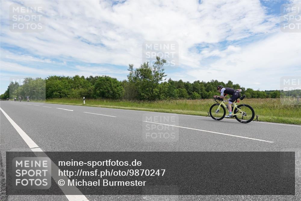 21.06.2026 - Viking Triathlon Michael Burmester http://msf.ph/oto/9870247 21.06.2026 12:09:41 Radfahren 20, 64, 185, 378, 386, 416, 438, 522 meine-sportfotos.de