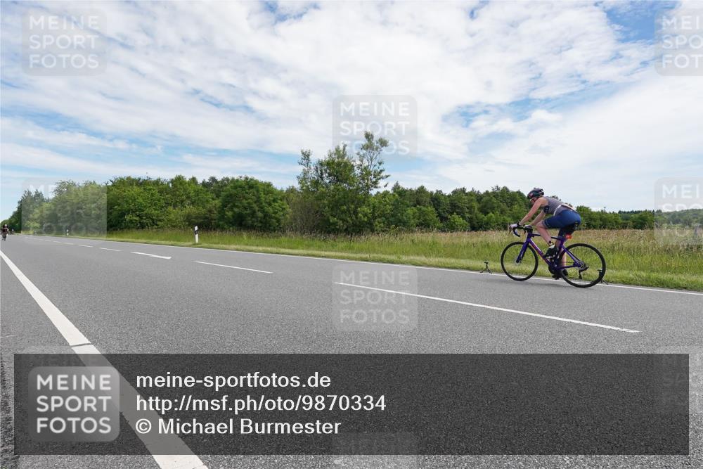 21.06.2026 - Viking Triathlon Michael Burmester http://msf.ph/oto/9870334 21.06.2026 12:10:26 Radfahren 99, 106, 203, 255, 298, 471, 471, 483, 483 meine-sportfotos.de