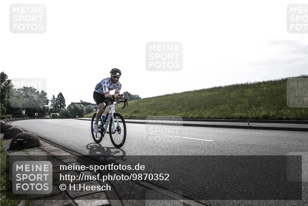 21.06.2026 - 29. Vierlanden-Triathlon H.Heesch http://msf.ph/oto/9870352 21.06.2026 09:10:14 Radfahren 3, 114, 211 meine-sportfotos.de