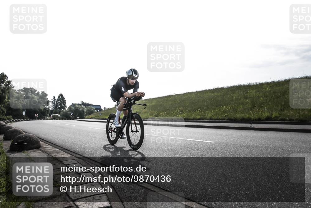 21.06.2026 - 29. Vierlanden-Triathlon H.Heesch http://msf.ph/oto/9870436 21.06.2026 09:11:20 Radfahren 26 meine-sportfotos.de