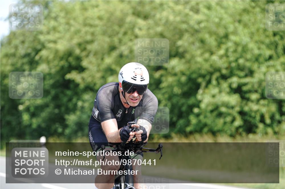 21.06.2026 - Viking Triathlon Michael Burmester http://msf.ph/oto/9870441 21.06.2026 12:34:24 Radfahren 28, 49, 69, 304, 351, 360, 610, 653 meine-sportfotos.de