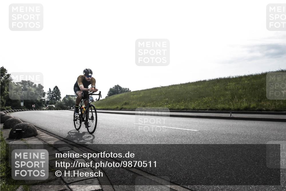 21.06.2026 - 29. Vierlanden-Triathlon H.Heesch http://msf.ph/oto/9870511 21.06.2026 09:12:45 Radfahren 13, 15, 132, 290 meine-sportfotos.de