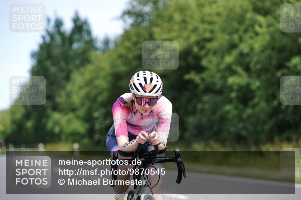 21.06.2026 - Viking Triathlon Michael Burmester http://msf.ph/oto/9870545 21.06.2026 12:34:42 Radfahren 197, 197, 248, 248, 304, 389, 389, 432, 571, 590, 653 meine-sportfotos.de