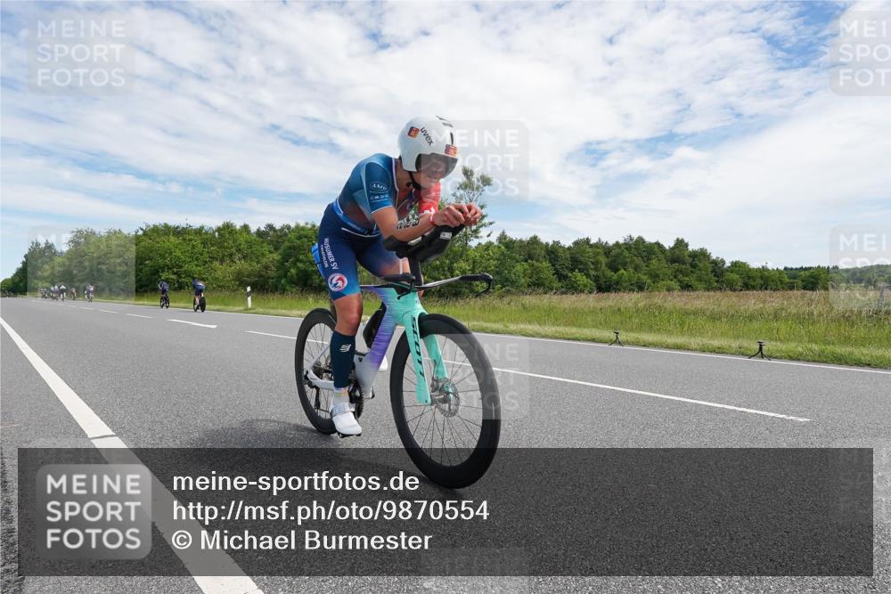 21.06.2026 - Viking Triathlon Michael Burmester http://msf.ph/oto/9870554 21.06.2026 12:11:53 Radfahren 40, 174, 220, 286, 413, 434, 462, 498, 512, 649 meine-sportfotos.de