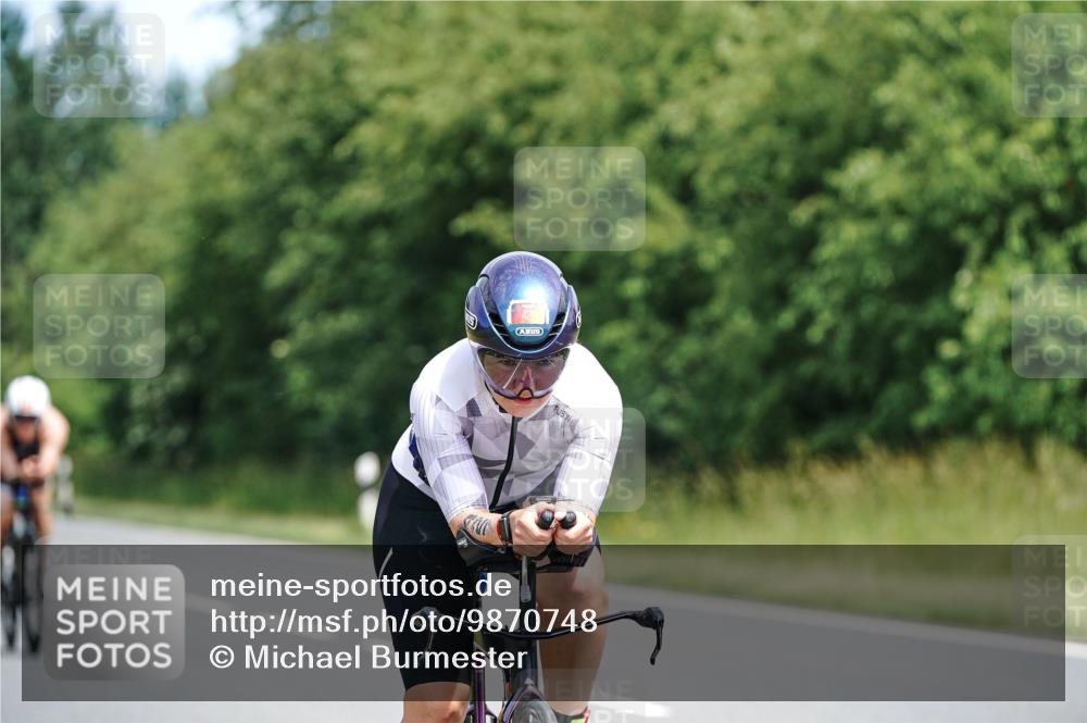 21.06.2026 - Viking Triathlon Michael Burmester http://msf.ph/oto/9870748 21.06.2026 12:36:05 Radfahren 22, 37, 106, 354, 363, 427, 449, 458, 539, 637, 667 meine-sportfotos.de