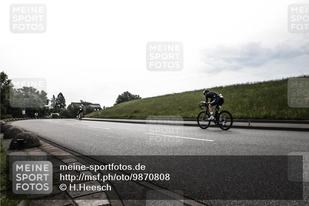 21.06.2026 - 29. Vierlanden-Triathlon H.Heesch http://msf.ph/oto/9870808 21.06.2026 09:17:55 Radfahren 106, 226 meine-sportfotos.de
