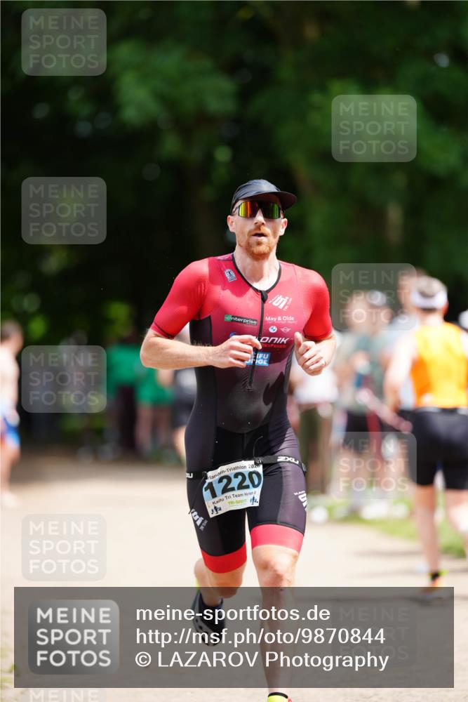 21.06.2026 - 29. Vierlanden-Triathlon LAZAROV Photography http://msf.ph/oto/9870844 21.06.2026 13:58:36 Laufen 202, 9, 1220 meine-sportfotos.de