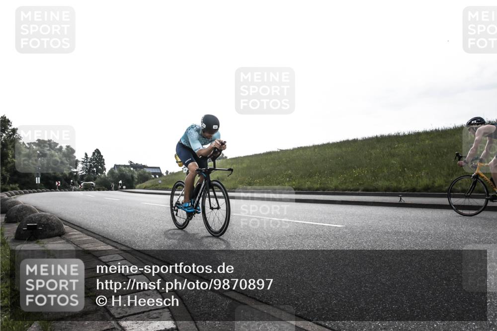 21.06.2026 - 29. Vierlanden-Triathlon H.Heesch http://msf.ph/oto/9870897 21.06.2026 09:19:05 Radfahren 107 meine-sportfotos.de