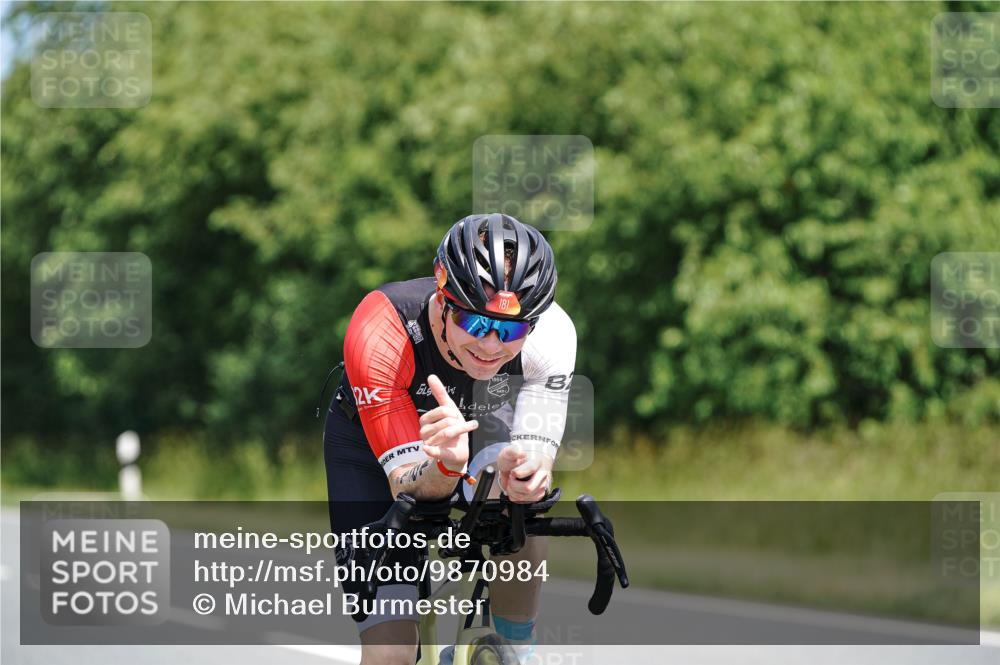 21.06.2026 - Viking Triathlon Michael Burmester http://msf.ph/oto/9870984 21.06.2026 12:37:56 Radfahren 138, 185, 203, 244, 378, 413, 461, 506, 520, 550, 557 meine-sportfotos.de