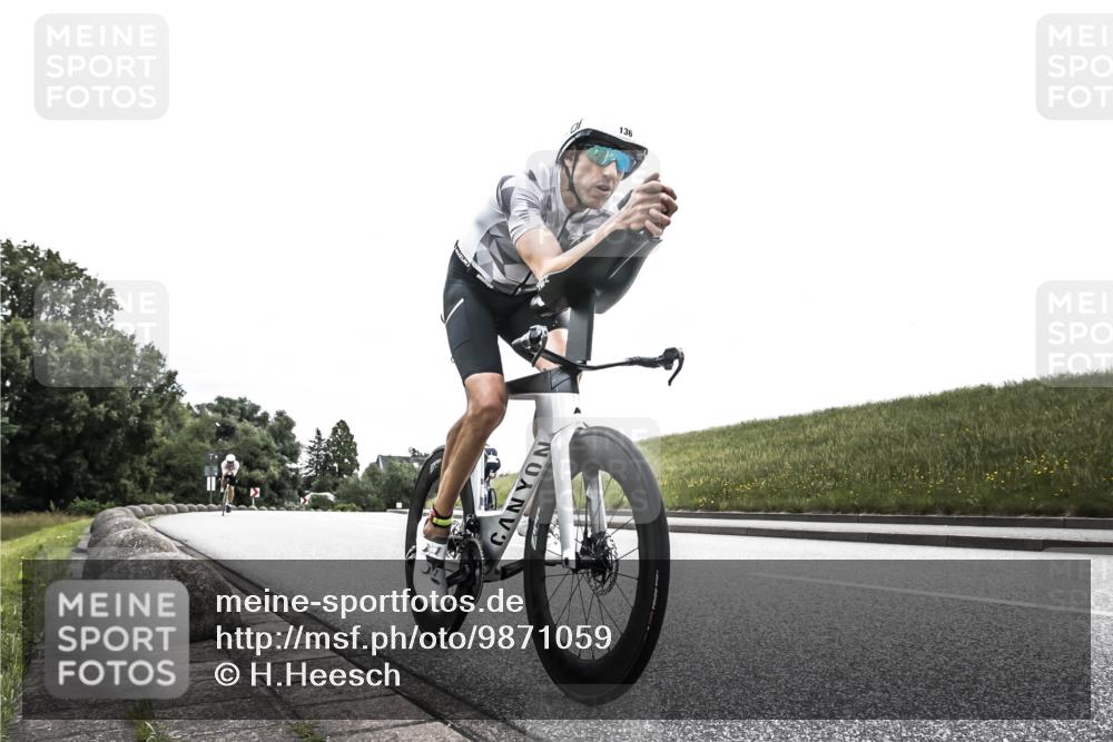 21.06.2026 - 29. Vierlanden-Triathlon H.Heesch http://msf.ph/oto/9871059 21.06.2026 10:34:11 Radfahren 136, 259, 346, 1355 meine-sportfotos.de
