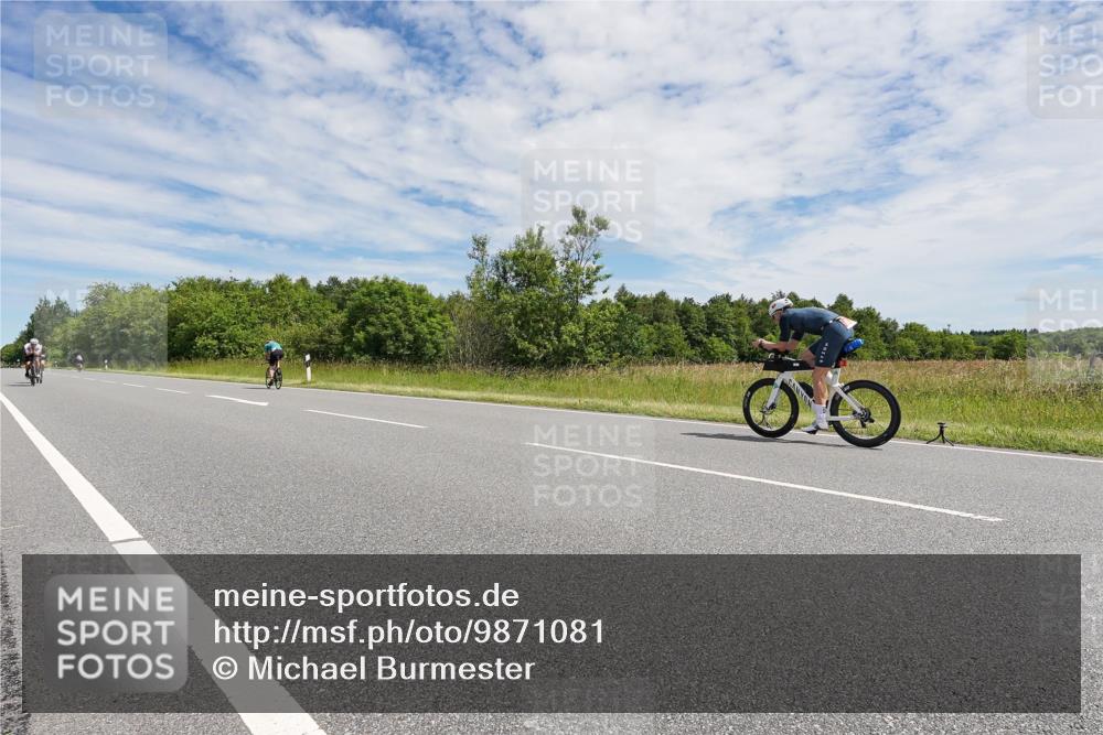 21.06.2026 - Viking Triathlon Michael Burmester http://msf.ph/oto/9871081 21.06.2026 12:16:18 Radfahren 22, 153, 178, 195, 264, 309, 333, 347, 377, 405, 405, 511, 521, 538, 603, 651 meine-sportfotos.de