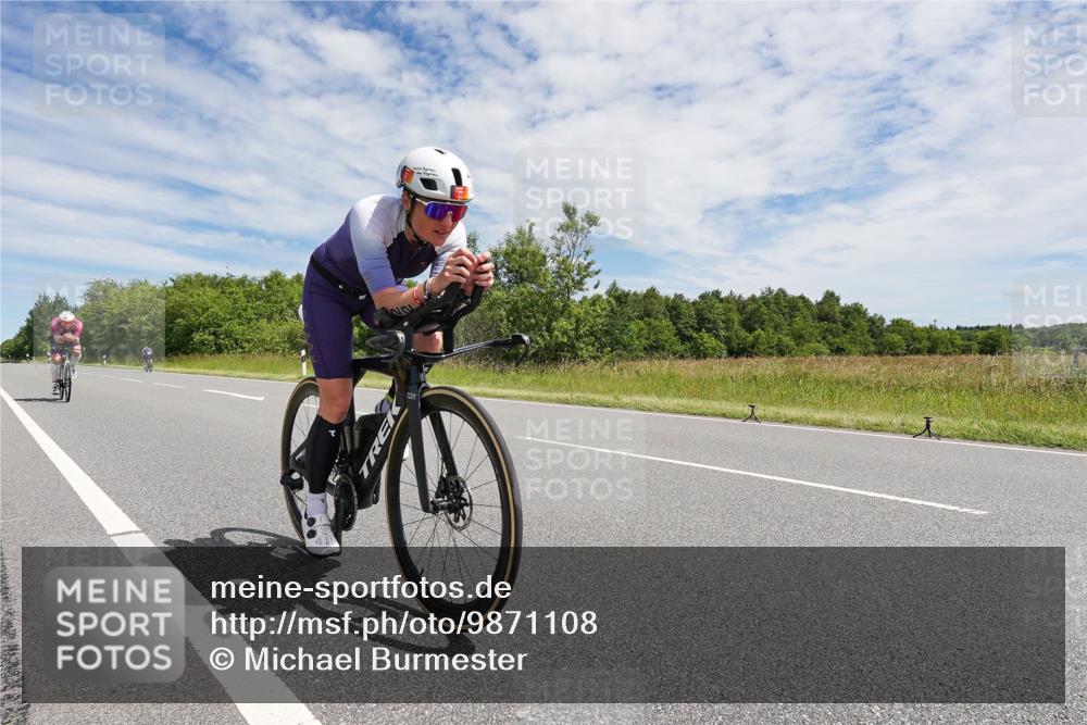 21.06.2026 - Viking Triathlon Michael Burmester http://msf.ph/oto/9871108 21.06.2026 12:16:27 Radfahren 22, 153, 264, 309, 333, 377, 405, 511, 519, 538 meine-sportfotos.de