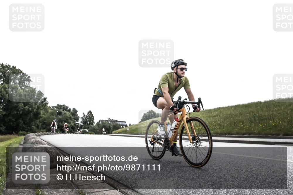 21.06.2026 - 29. Vierlanden-Triathlon H.Heesch http://msf.ph/oto/9871111 21.06.2026 10:34:34 Radfahren 92, 118, 119, 141, 178, 227, 350 meine-sportfotos.de