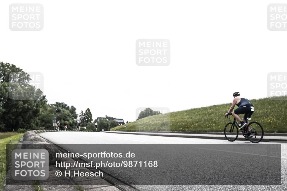 21.06.2026 - 29. Vierlanden-Triathlon H.Heesch http://msf.ph/oto/9871168 21.06.2026 10:35:02 Radfahren 47, 157, 187, 320, 334, 525 meine-sportfotos.de